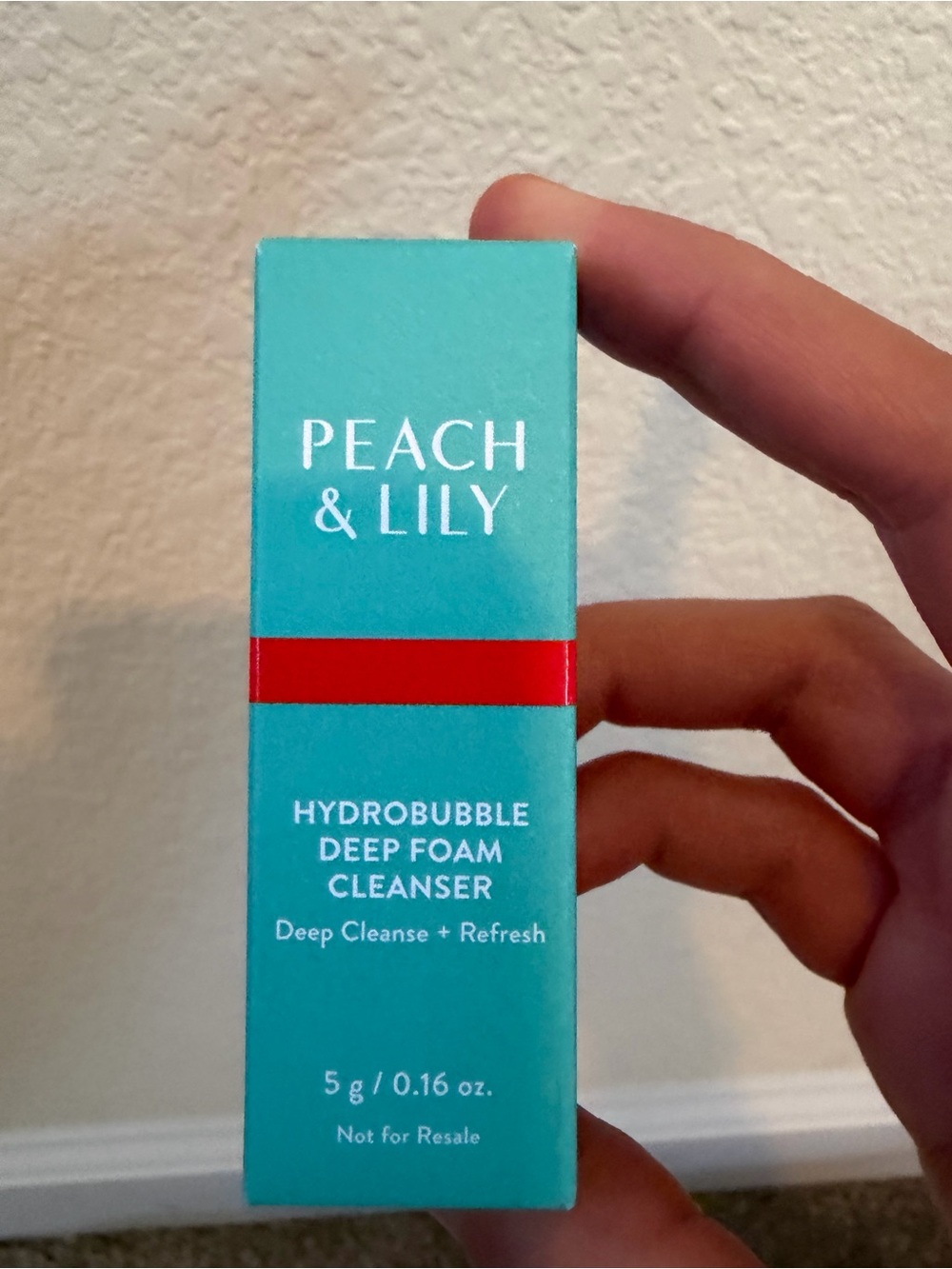 🌼 4/$13 - New two piece skincare set (It cosmetics and peach & Lily) - Picture 4 of 4